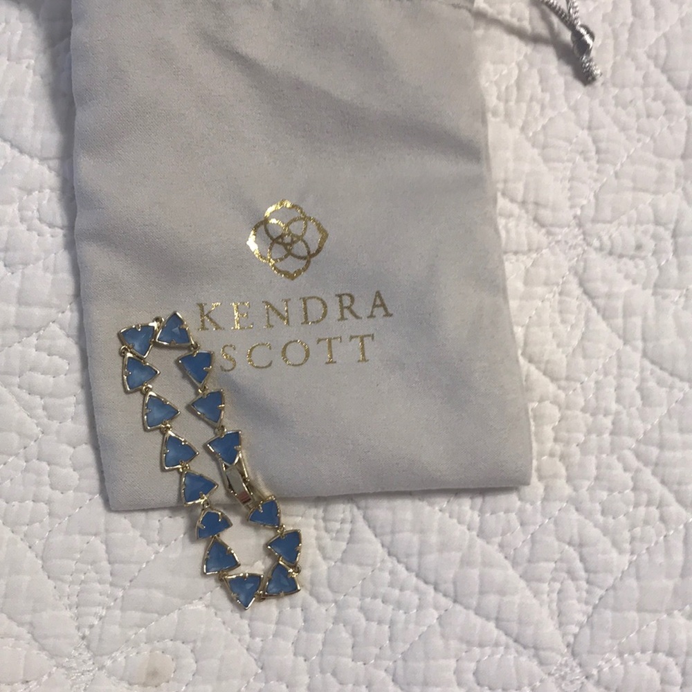 BLUE STONE TRIANGLE BRACELET